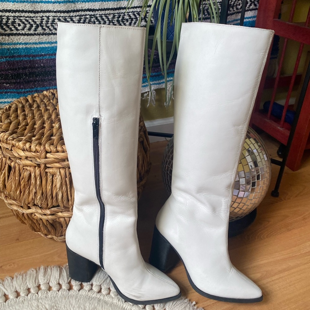 Perfect white burning man boots for white Wednesday